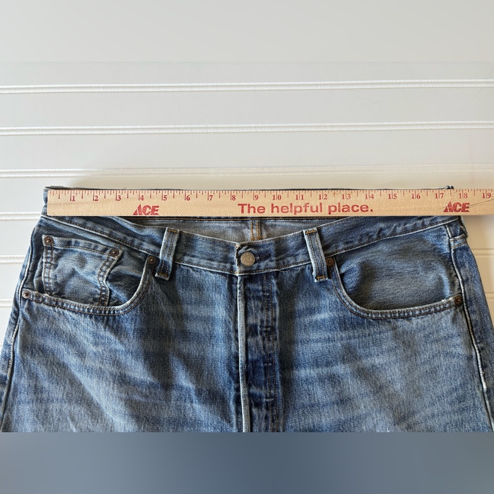 Levi’s 501 Button Fly Distressed Jeans 38x29 100% Cotton - Picture 3 of 9